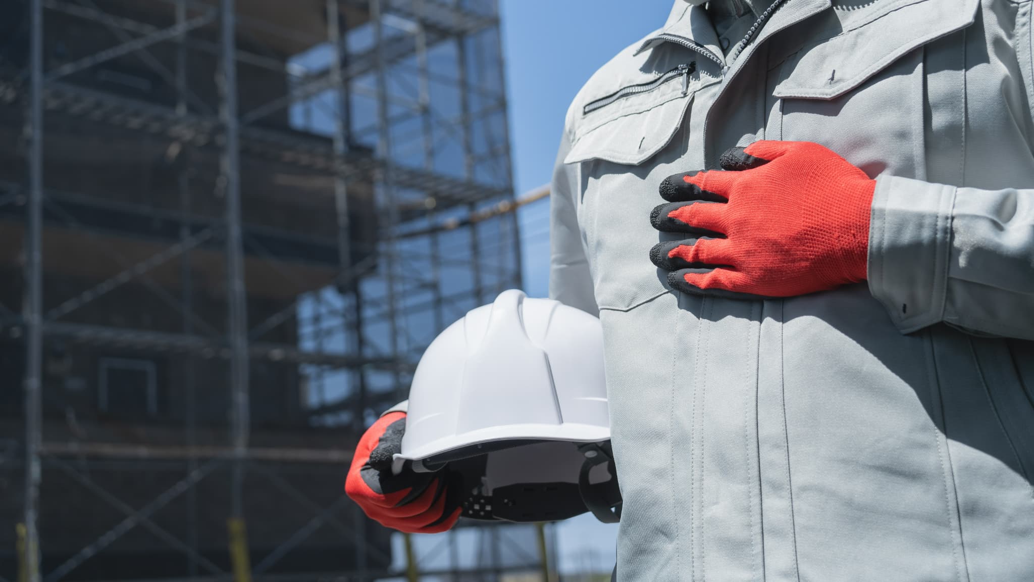 【2026年版】岐阜市で鉄骨鳶として稼ぐ｜未経験スタートで年収300万→540万を実現するキャリアロードマップ